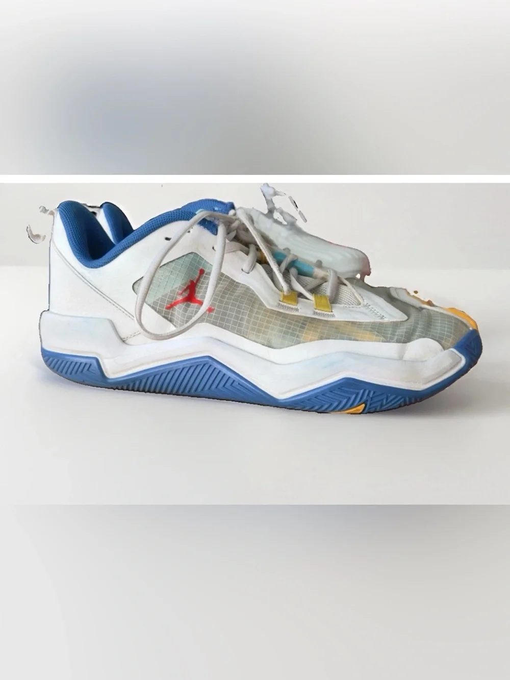 Jordan Men’s Basketball Shoes - White/Blue with Red Logo